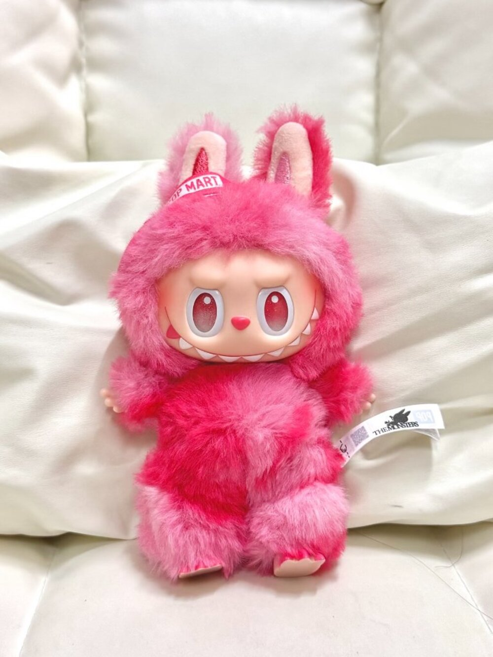 LABUBU Big Into Energy High Energy Confirmed Box LOVE - Picture 3 of 4
